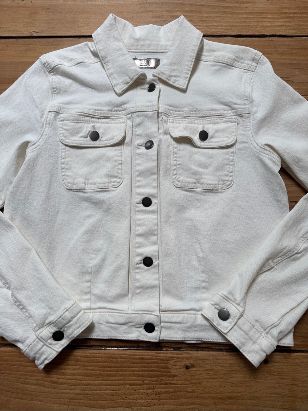 KUT from the Kloth “ADA crop jacket”